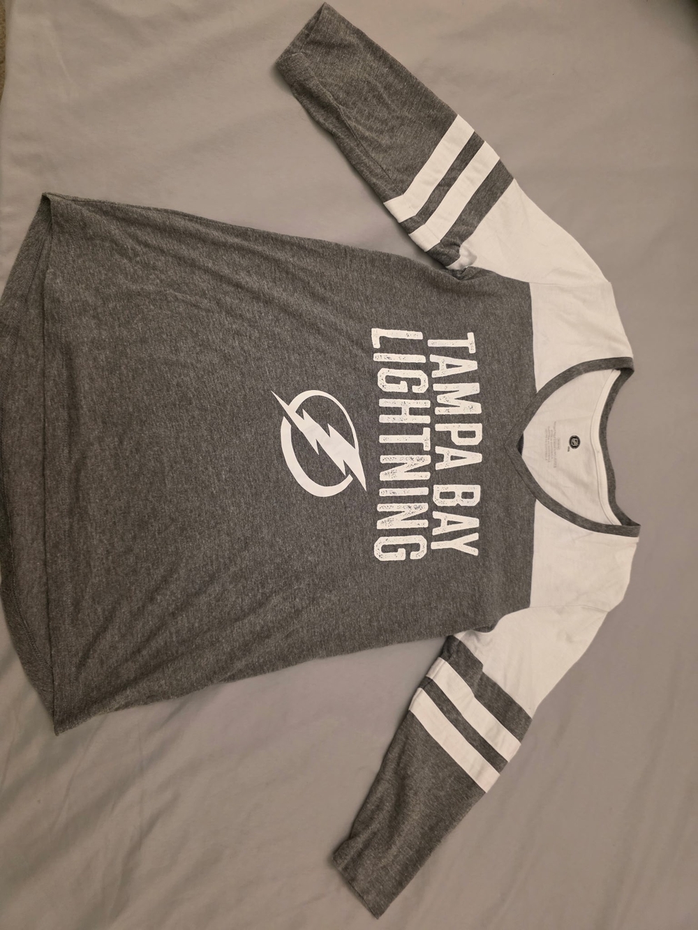 Tampa Bay Lightning Women's Gray & White Long Sleeve Raglan Tee, Size Medium